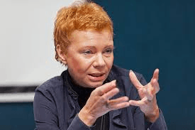 Ларина.