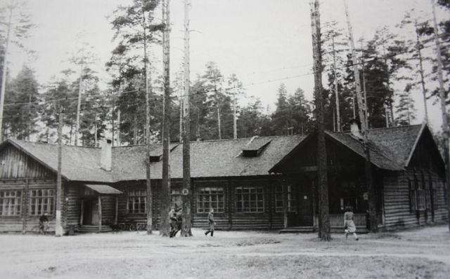 Офицерская столовая в жилом городке в/ч 68586