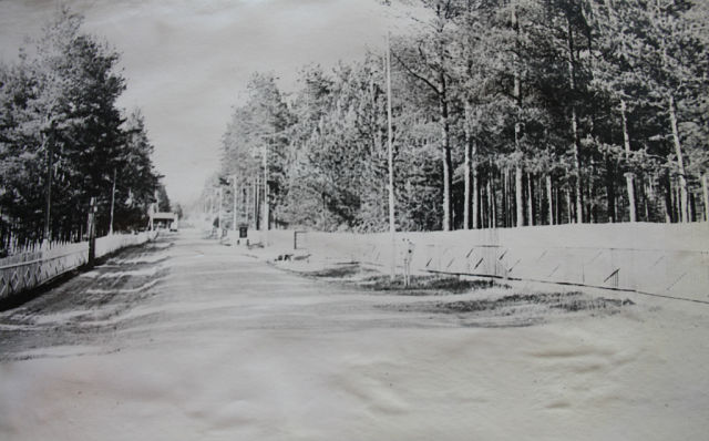 дорога к штабу части 68586