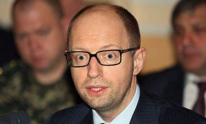 Яценюк хочет войны