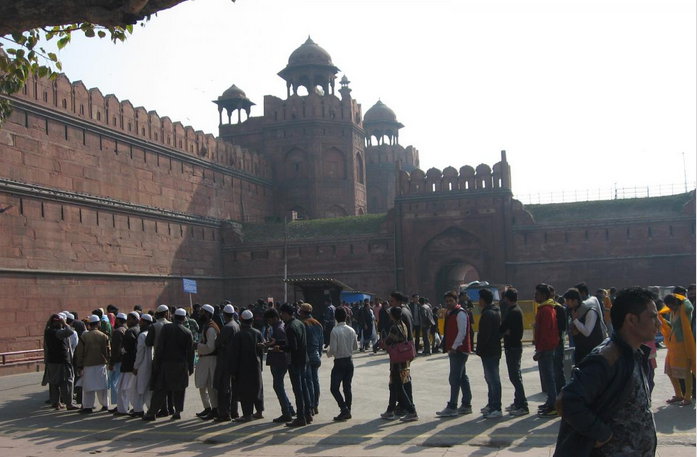 Очередь в красный форт