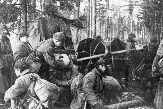 Люди в военой форме